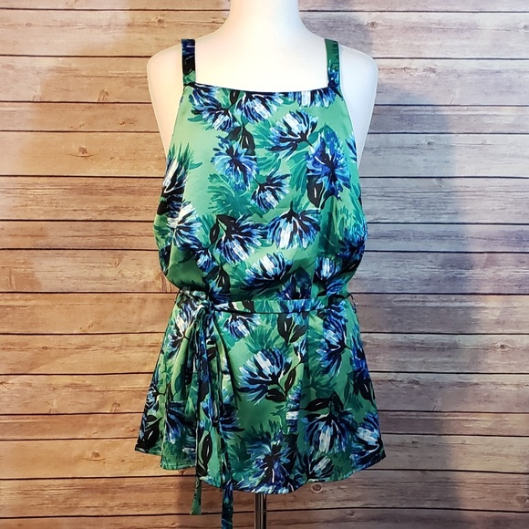 Banana Republic Tank - Picture 2 of 7